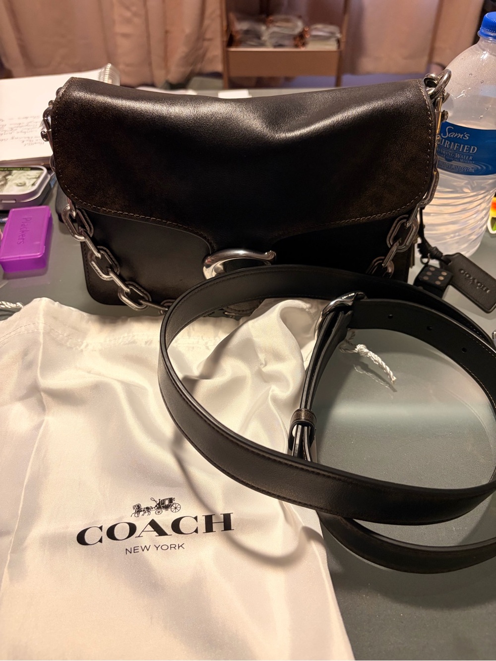 Coach Chained Soft Tabby - Picture 8 of 16
